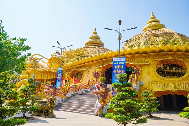 Long Hoa Bảo Điện