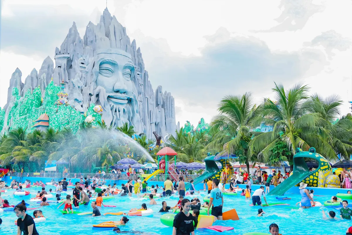 Biển tiên đồng Ngọc Nữ Suối Tiên