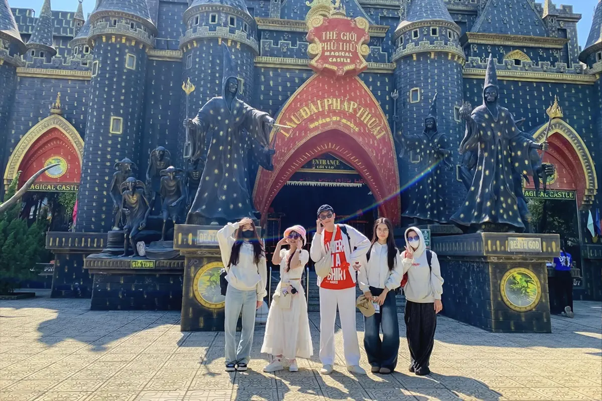 Khu du lịch Suối Tiên