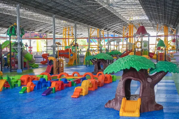 Vuong quoc thien tai